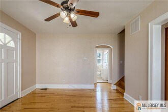 145 Willow St in East Brunswick, NJ - Building Photo - Building Photo