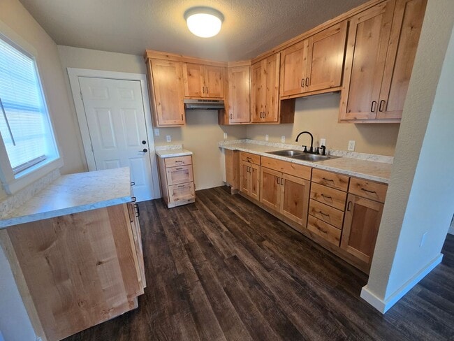 property at 1105 SE 15th St