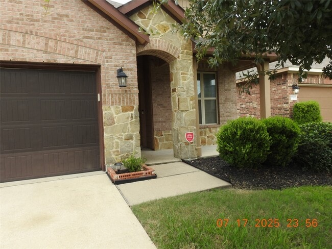 3667 Raintree Village Dr