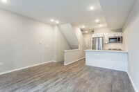 2010 N 8th St, Unit 2F photo'