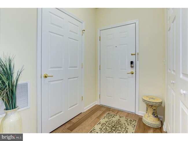 4045 Derby Ct in Cherry Hill Township, NJ - Building Photo - Building Photo