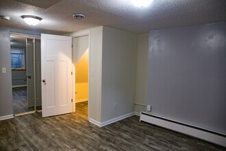 1212 Como Ave SE in Minneapolis, MN - Building Photo - Building Photo
