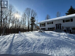 4038 Carp Rd in Ottawa, ON - Building Photo - Building Photo