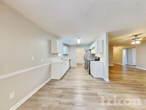 10931 Cimmaron Ct in Hampton, GA - Foto de edificio - Building Photo