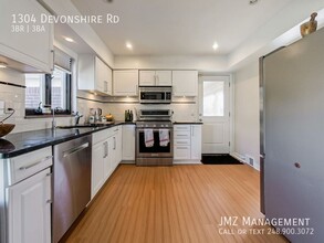 1304 Devonshire Rd in Grosse Pointe Park, MI - Building Photo - Building Photo