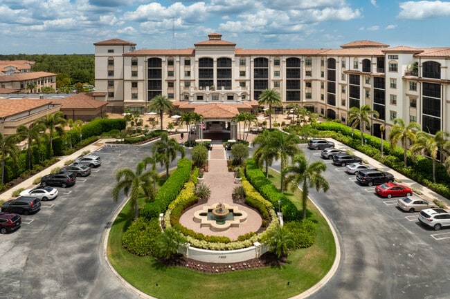 The Arlington Apartments and Estate Homes in Naples, FL - Foto de edificio - Building Photo