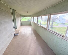 1917 7 Mile Rd in Walla Walla, WA - Foto de edificio - Building Photo