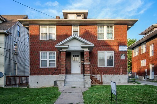 300 Hitt St in Columbia, MO - Building Photo - Building Photo
