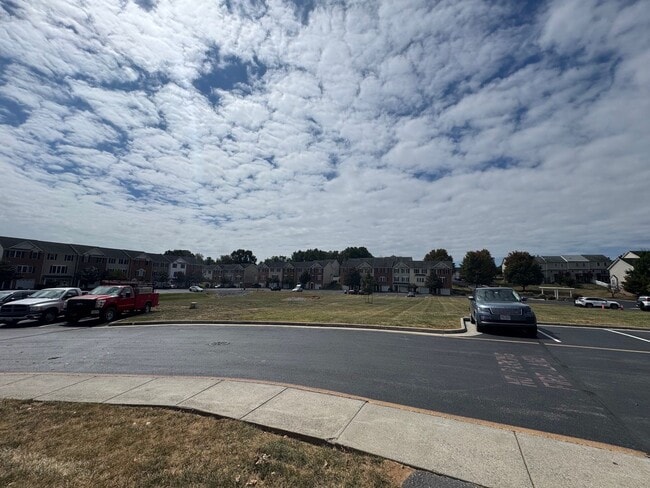 3017 Diamond Spring Ln in Harrisonburg, VA - Building Photo - Building Photo