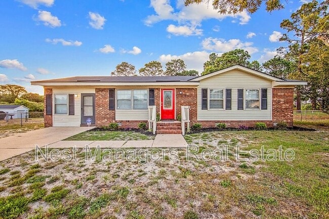 property at 2816 E Cramer Dr