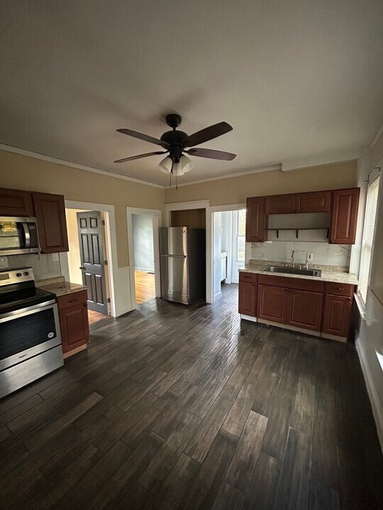 39 Springdale Ave in Meriden, CT - Building Photo