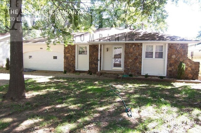 property at 830 E Rosebrier St