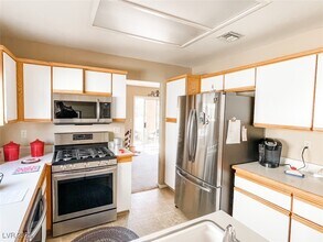 2836 Billy Casper Dr in Las Vegas, NV - Building Photo - Building Photo