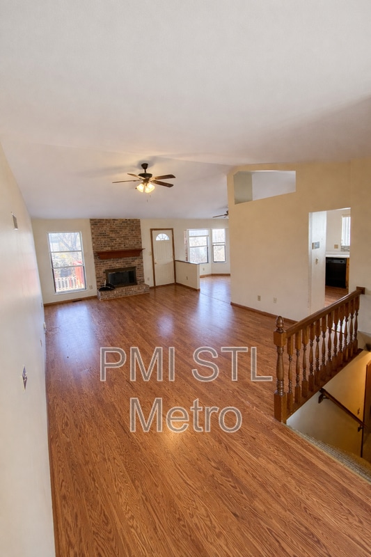 3865 Kentucky Derby Dr in Florissant, MO - Building Photo - Building Photo