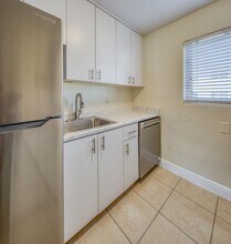 101 S Palmway in Lake Worth Beach, FL - Building Photo - Building Photo