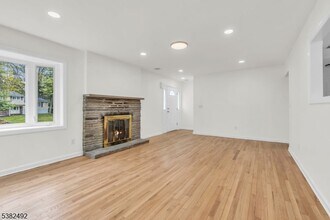 55 Orchard Dr in Vernon, NJ - Building Photo - Building Photo