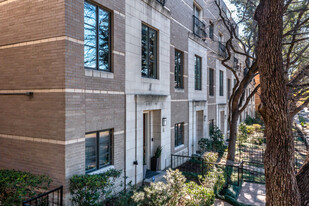 Vine Townhomes in Dallas, TX - Foto de edificio - Building Photo