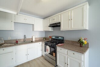 16030-16032 Central Ave in La Puente, CA - Building Photo - Building Photo