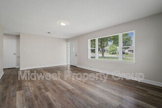 7 St George Ct in Florissant, MO - Building Photo - Building Photo