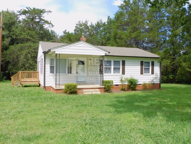 property at 2001 Pleasant Ridge Rd