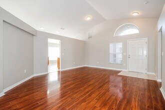 905 15th St NE in Ruskin, FL - Building Photo - Building Photo