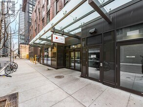 100-100 Dalhousie St in Toronto, ON - Building Photo - Building Photo