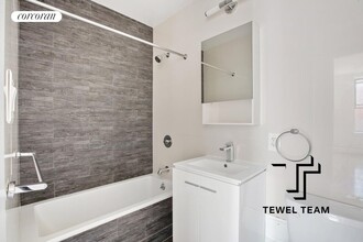 167 W 122nd St in New York, NY - Building Photo - Building Photo
