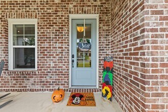 802 Raihope Way in Niceville, FL - Building Photo - Building Photo