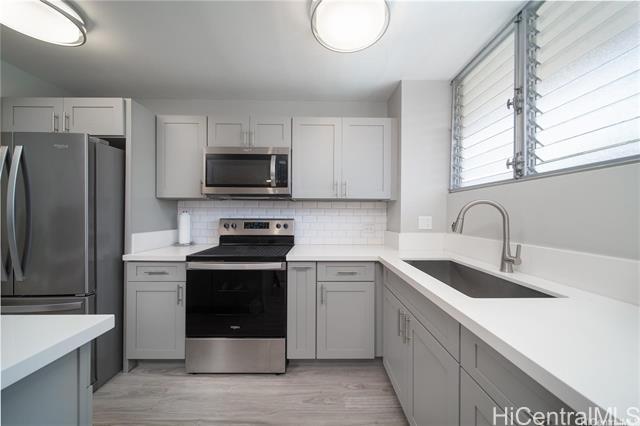 1401 Lusitana St in Honolulu, HI - Building Photo - Building Photo