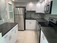 2980 Point E Dr in Aventura, FL - Building Photo - Building Photo