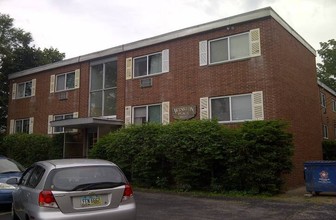 Winston Place Apartments in Lakewood, OH - Building Photo - Building Photo