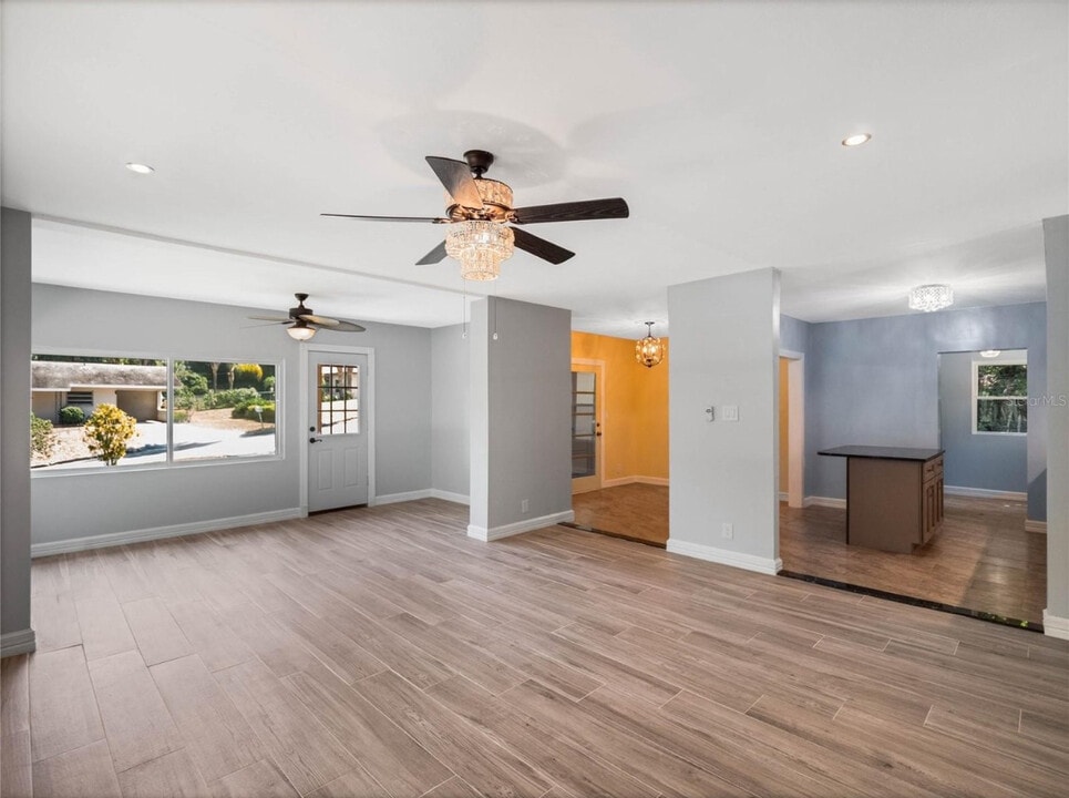 464 W Juniata St in Clermont, FL - Building Photo