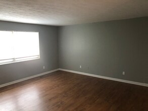 2 Hapgood Hill in Huntington, WV - Building Photo - Building Photo