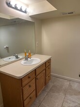 44287 Duchess Dr in Canton, MI - Foto de edificio - Building Photo