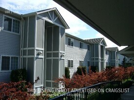 Cedar Crest Condominiums in Bothell, WA - Building Photo