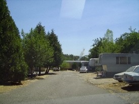 Indian Creek Mobile Home Park Apartments