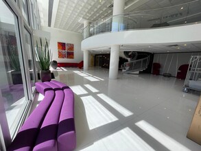 5701 Collins Ave, Unit 5701 Collins AVe in Miami Beach, FL - Building Photo - Building Photo