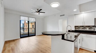 110 N Federal Hwy in Fort Lauderdale, FL - Building Photo