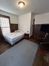912 Graham Ave in Eau Claire, WI - Building Photo - Building Photo