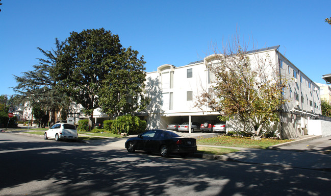 Houston Galleria Apartments in North Hollywood, CA - Foto de edificio - Building Photo