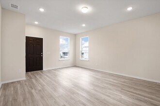 8144 Branch Hollow Trail in Fort Worth, TX - Building Photo - Building Photo
