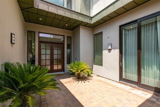 483 Toucan Ridge Ct in Henderson, NV - Building Photo - Building Photo