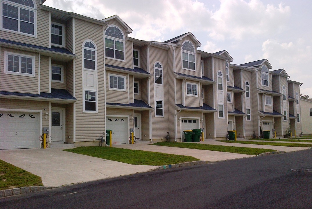 Inlet Point in Little Egg Harbor, NJ - Building Photo