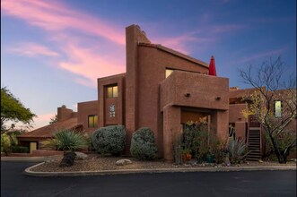 5051 N Sabino Canyon Rd in Tucson, AZ - Building Photo - Building Photo