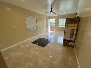 4858 Palm Ave in La Mesa, CA - Building Photo - Building Photo