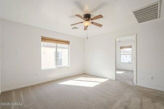 1053 S Pantano Overlook Dr in Tucson, AZ - Building Photo - Building Photo