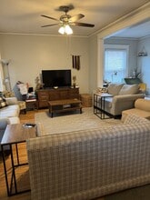 32 Pawling Avenue, Unit 1 in Troy, NY - Foto de edificio - Building Photo