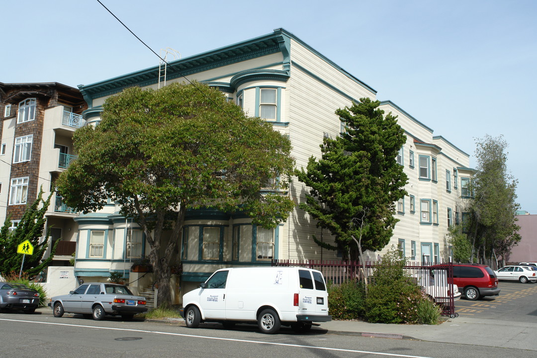 Channing Walk Apartments in Berkeley, CA - Foto de edificio