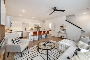 2404 Westover Blvd in Des Moines, IA - Building Photo