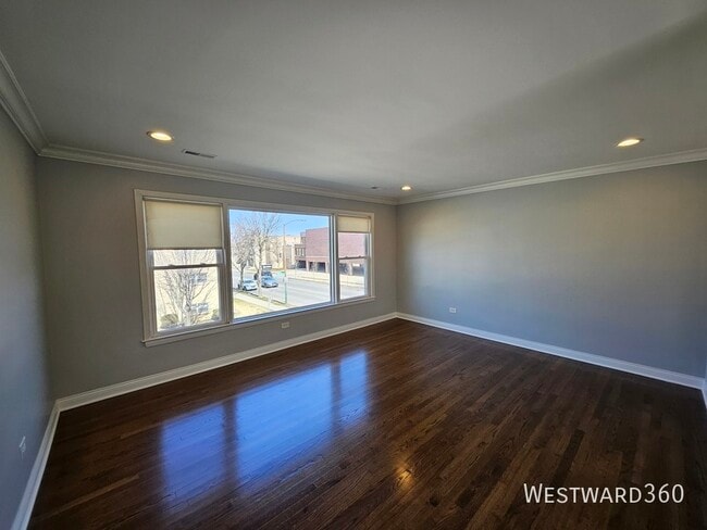 5601 W Berenice Ave in Chicago, IL - Building Photo - Building Photo